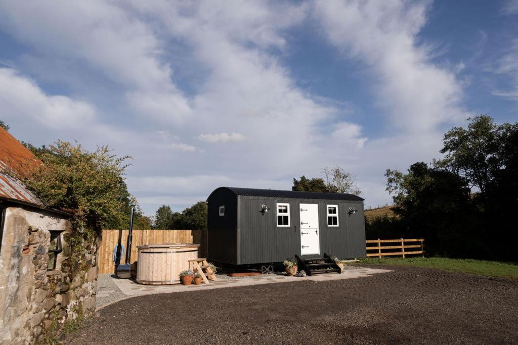 Barfield Shepherds Hut Марафелт Экстерьер фото