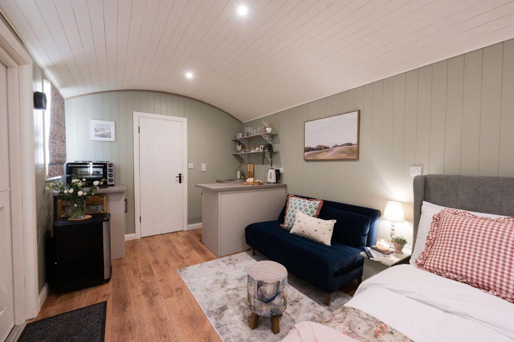 Barfield Shepherds Hut Марафелт Экстерьер фото
