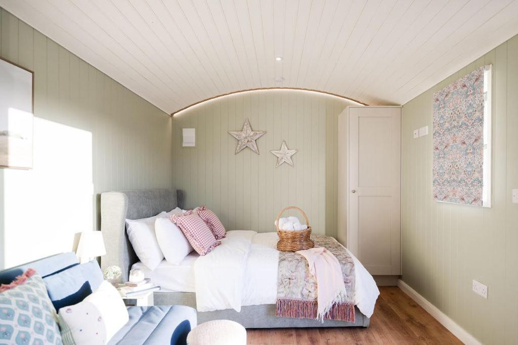 Barfield Shepherds Hut Марафелт Экстерьер фото