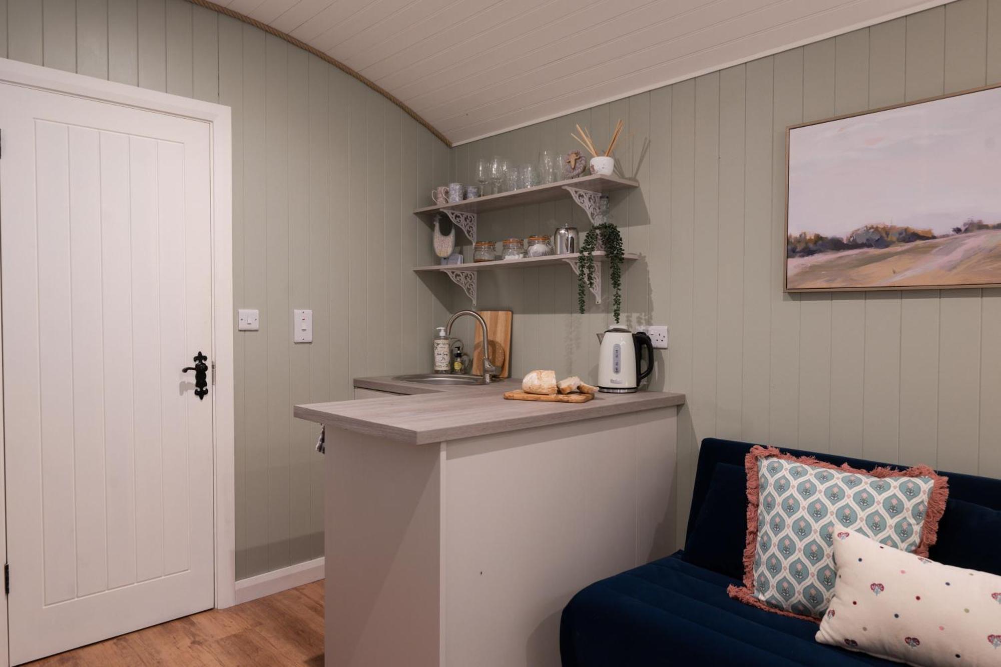 Barfield Shepherds Hut Марафелт Экстерьер фото